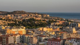 Cover articolo Cagliari, un mese per organizzarsi